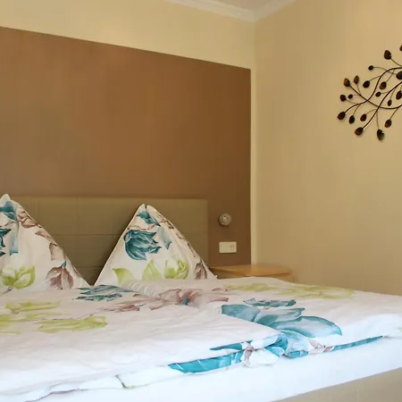 Jaegerwirt 3* Velden am Wörthersee